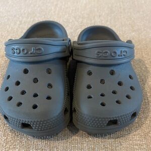 CROCS Kids' Charcoal Slippers